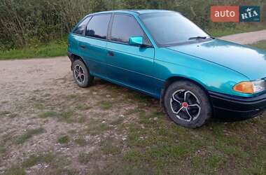 Хетчбек Opel Astra 1995 в Бориславі