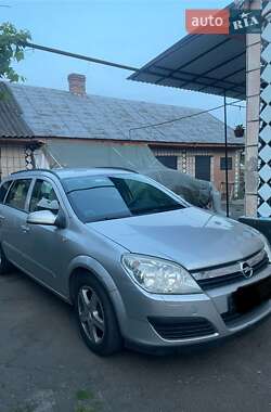 Универсал Opel Astra 2006 в Ровно