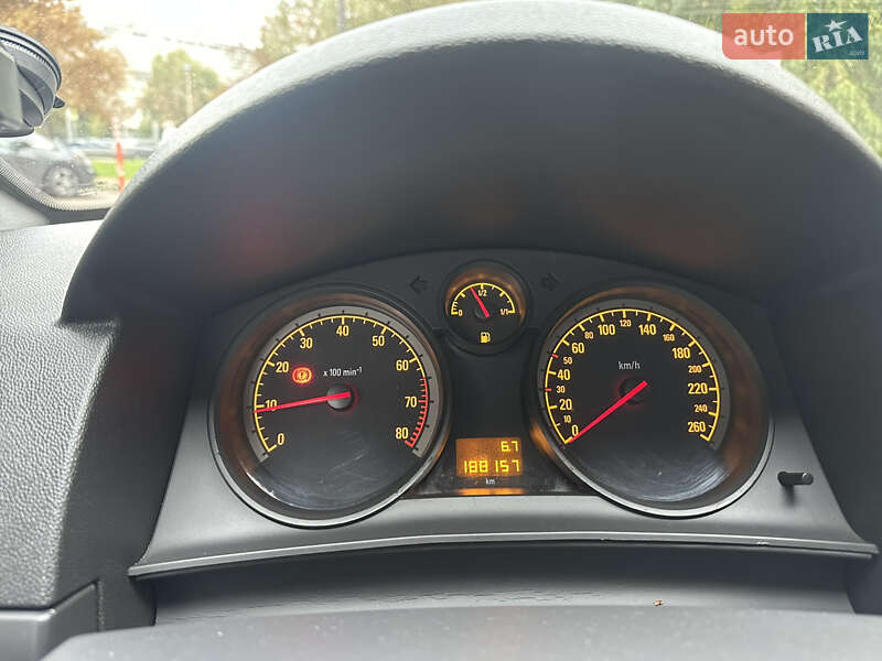 Универсал Opel Astra 2009 в Киеве