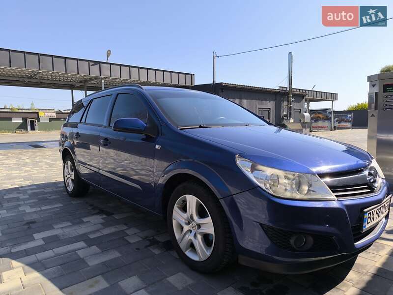 Универсал Opel Astra 2009 в Шепетовке