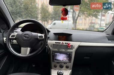 Универсал Opel Astra 2008 в 