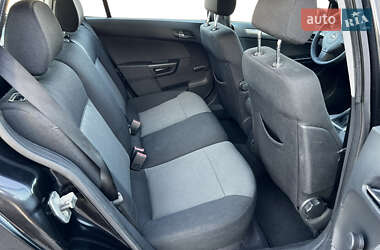 Универсал Opel Astra 2005 в 