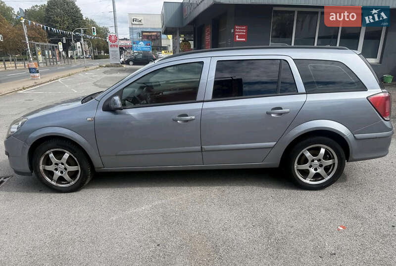 Универсал Opel Astra 2006 в Луцке