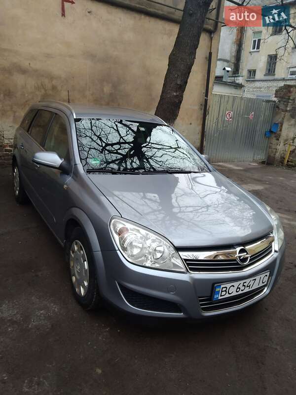 Универсал Opel Astra 2007 в Львове
