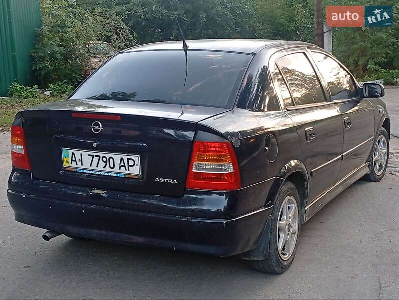 Opel Astra 2006