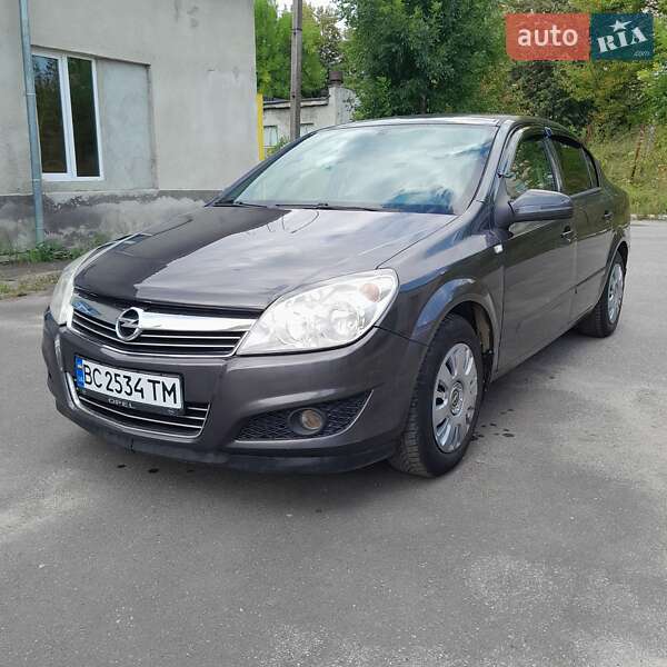 Седан Opel Astra 2008 в Трускавце