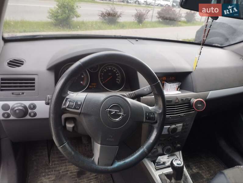 Универсал Opel Astra 2007 в Пустомытах