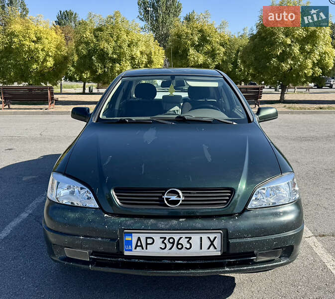 Хэтчбек Opel Astra 2000 в Запорожье