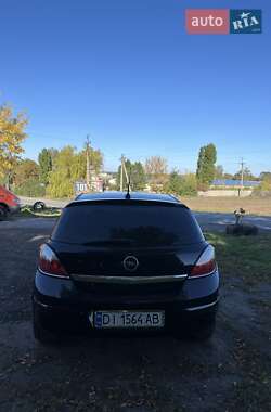 Хэтчбек Opel Astra 2006 в 