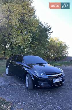 Хэтчбек Opel Astra 2006 в 