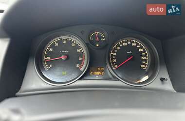 Хэтчбек Opel Astra 2012 в 
