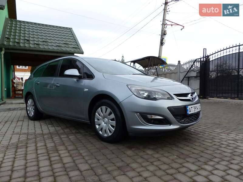 Универсал Opel Astra 2013 в Делятине