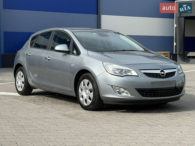 Opel Astra 2010