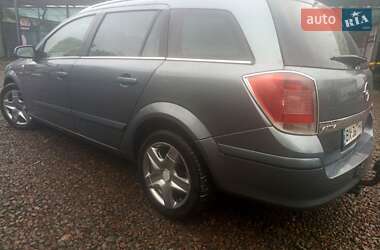 Универсал Opel Astra 2004 в 