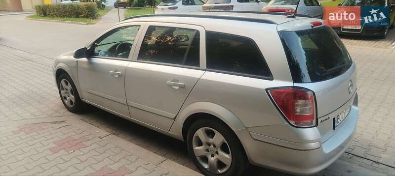 Универсал Opel Astra 2008 в Збараже