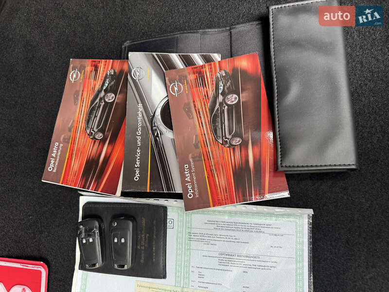 Хэтчбек Opel Astra 2010 в Умани