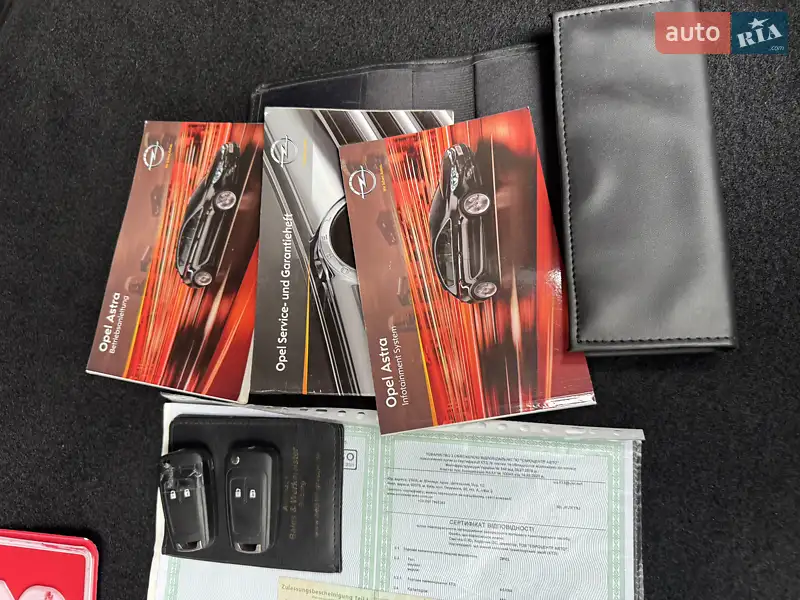 Хэтчбек Opel Astra 2010 в Умани документ