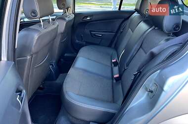 Хэтчбек Opel Astra 2009 в 