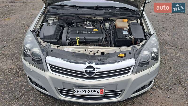 Хэтчбек Opel Astra 2008 в Умани
