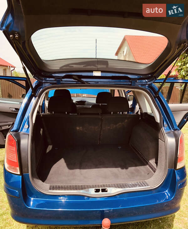Универсал Opel Astra 2005 в Тернополе