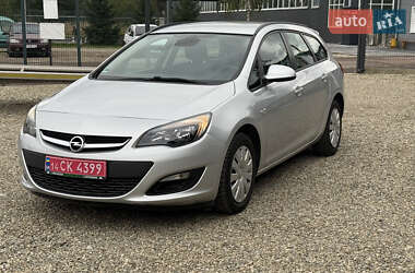 Универсал Opel Astra 2015 в 