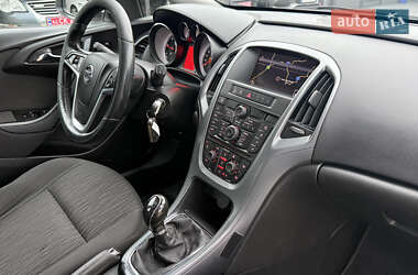 Универсал Opel Astra 2015 в 