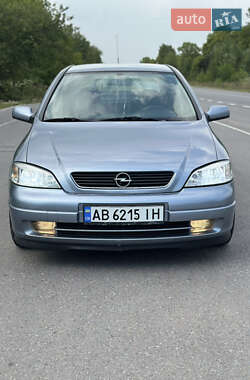 Седан Opel Astra 2008 в Виннице
