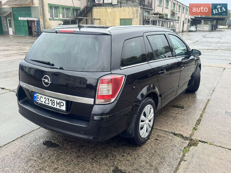 Универсал Opel Astra 2007 в Стрые