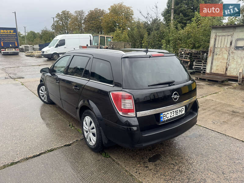 Универсал Opel Astra 2007 в Стрые