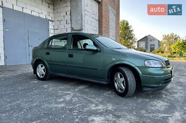 Хэтчбек Opel Astra 1999 в 