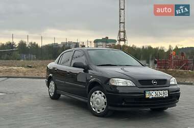 Седан Opel Astra 2008 в 