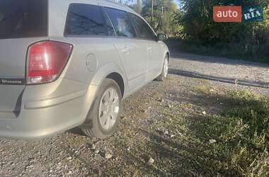 Универсал Opel Astra 2005 в 