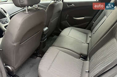Универсал Opel Astra 2011 в 