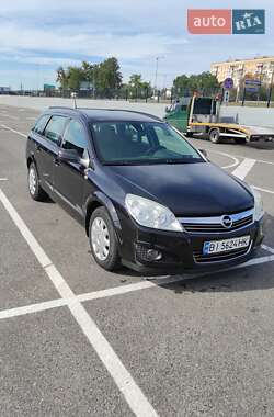 Универсал Opel Astra 2008 в Полтаве