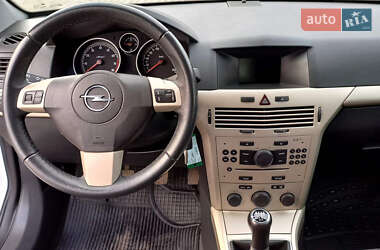 Универсал Opel Astra 2008 в 