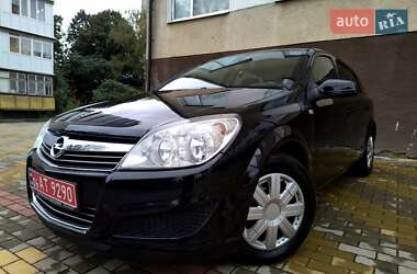 Хетчбек Opel Astra 2009 в Звягелі