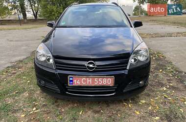 Универсал Opel Astra 2005 в Первомайске