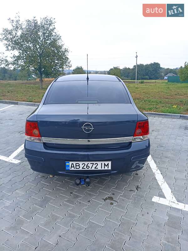 Седан Opel Astra 2008 в Тульчине