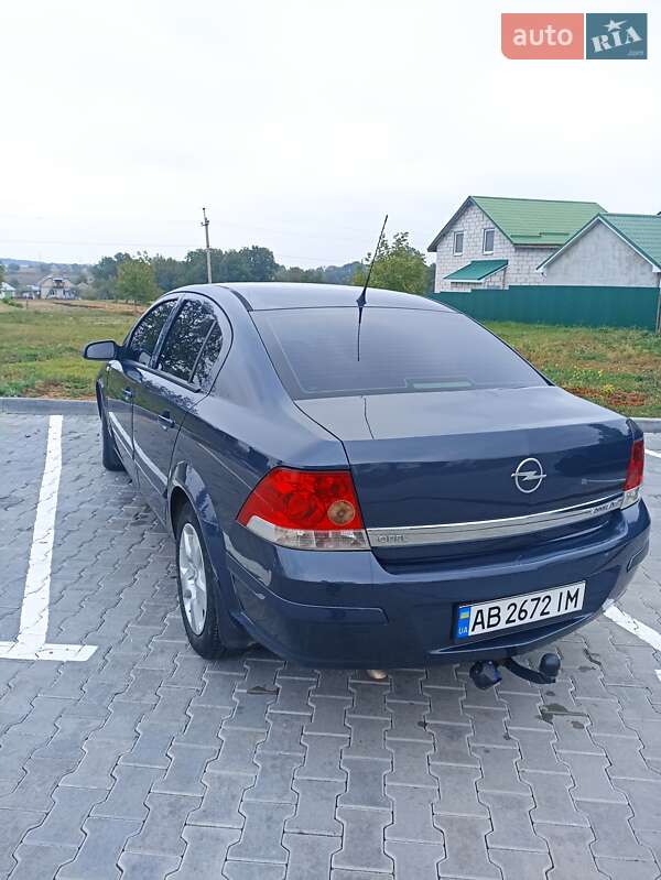 Седан Opel Astra 2008 в Тульчине