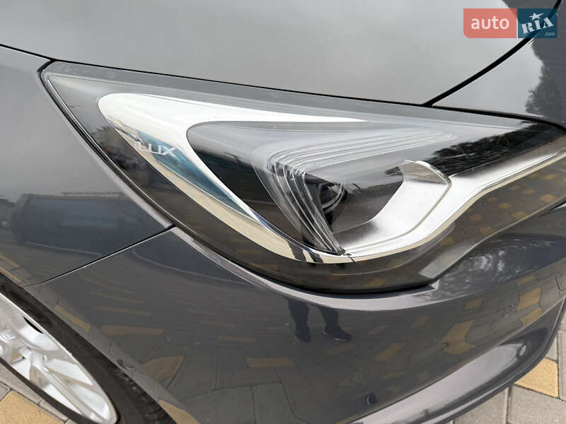 Универсал Opel Astra 2016 в Виннице