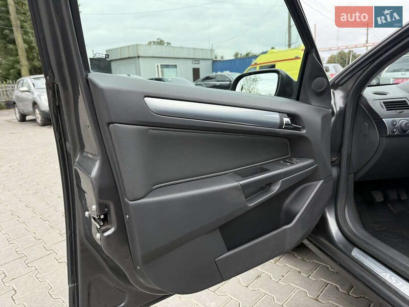 Универсал Opel Astra 2009 в Виннице