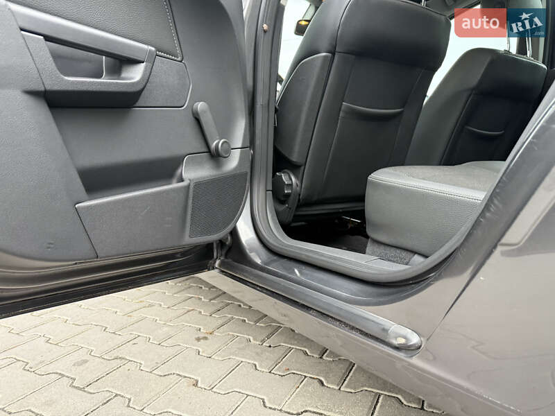 Универсал Opel Astra 2009 в Виннице
