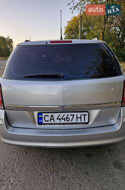 Универсал Opel Astra 2006 в 