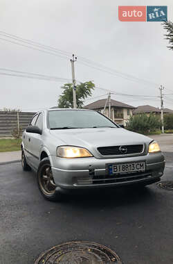 Седан Opel Astra 2005 в 