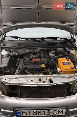 Седан Opel Astra 2005 в 