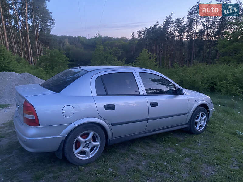 Седан Opel Astra 2002 в Житомире