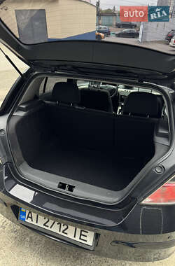 Хэтчбек Opel Astra 2008 в 