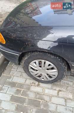 Хетчбек Opel Astra 1993 в  фото 6 Хетчбек Opel Astra 1993 в
