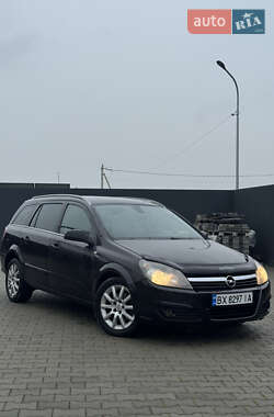 Универсал Opel Astra 2005 в 