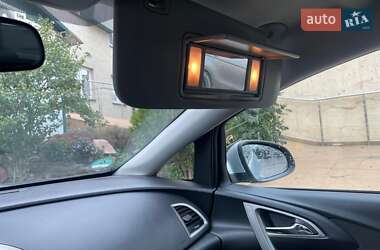 Универсал Opel Astra 2011 в 